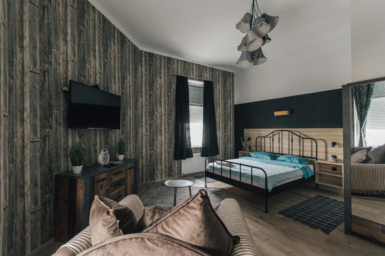 Palmers Apartments And Rooms Zagreb Bagian luar foto